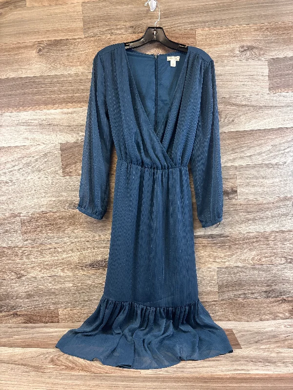 Dress Casual Midi By Clothes Mentor In Blue, Size: M